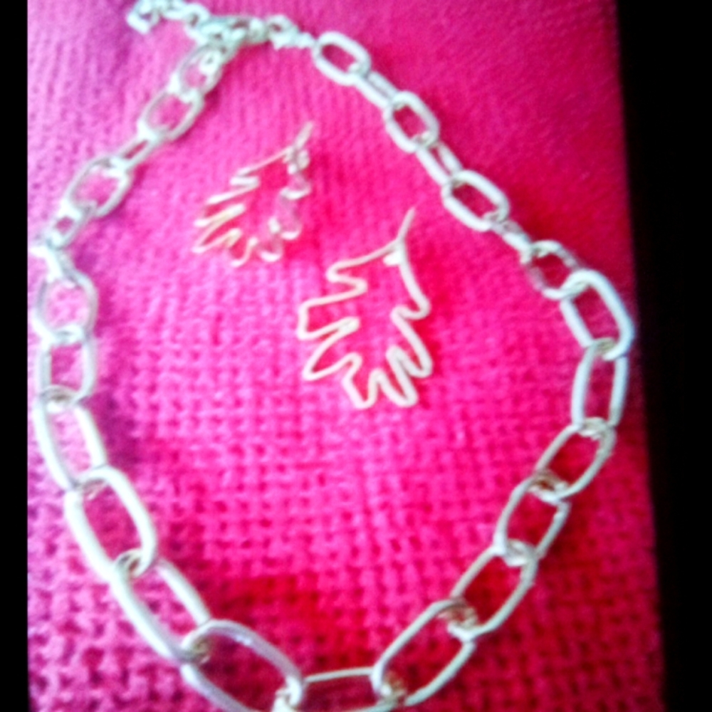 Necklace set
